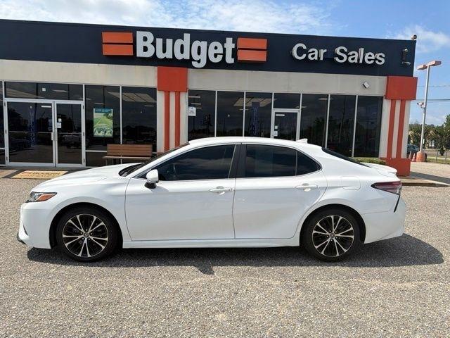 Toyota Camry XLE Auto (Natl) 2019