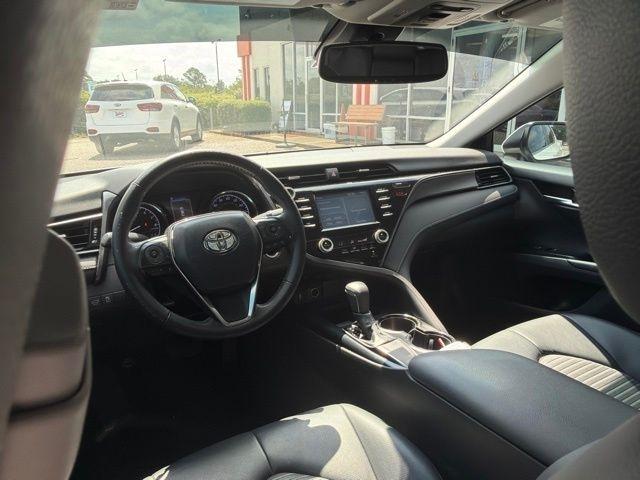 Toyota Camry XLE Auto (Natl) 2019
