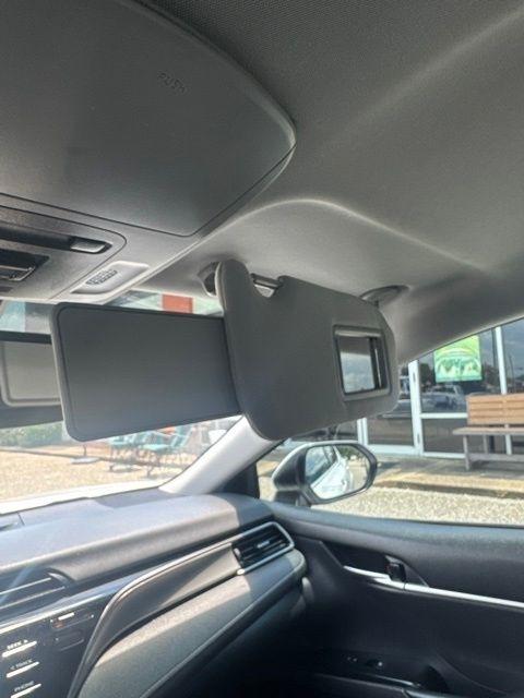 Toyota Camry XLE Auto (Natl) 2019