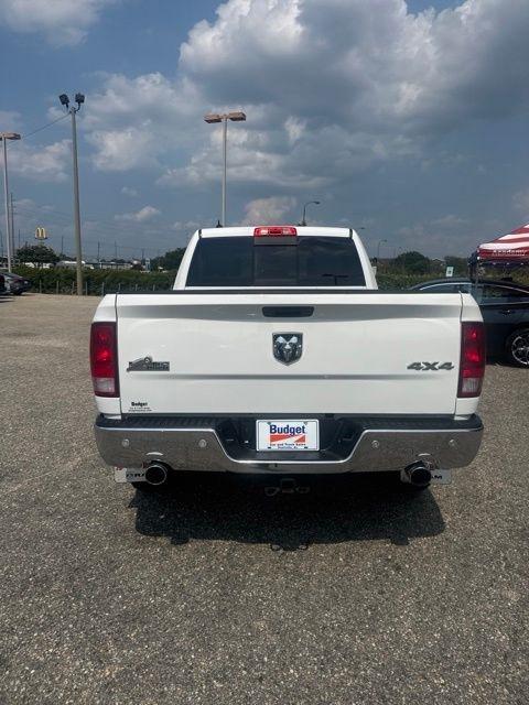 RAM 1500 Classic Big Horn 4x4 Crew Cab 6'4" Box 2019
