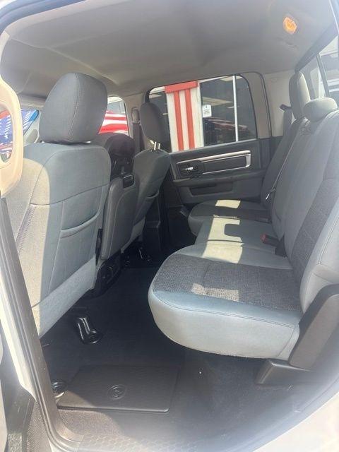 RAM 1500 Classic Big Horn 4x4 Crew Cab 6'4" Box 2019
