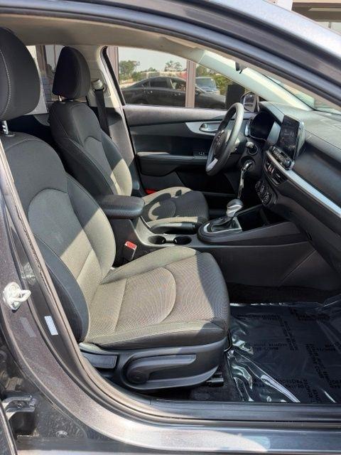 Kia Forte LXS IVT 2024