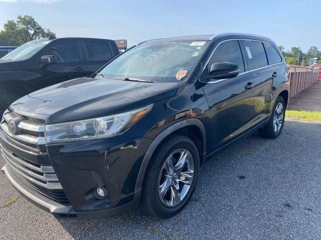 Toyota Highlander Limited V6 FWD (Natl) 2019