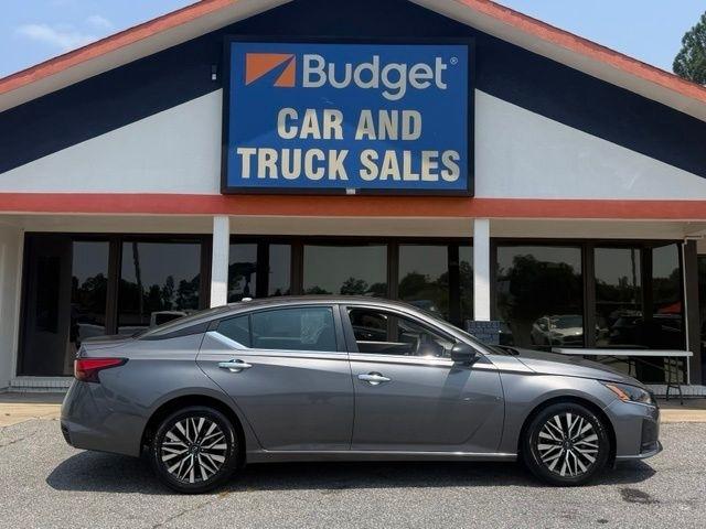 Nissan Altima 2.5 SV Sedan 2024