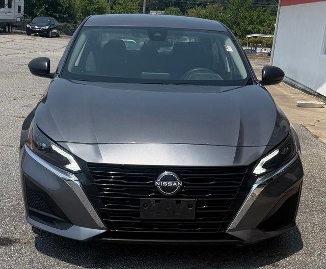 Nissan Altima 2.5 SV Sedan 2024