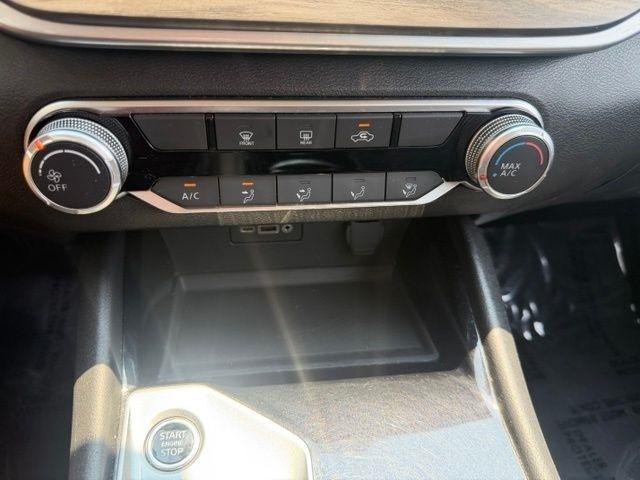 Nissan Altima 2.5 SV Sedan 2024