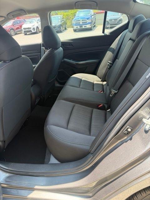 Nissan Altima 2.5 SV Sedan 2024