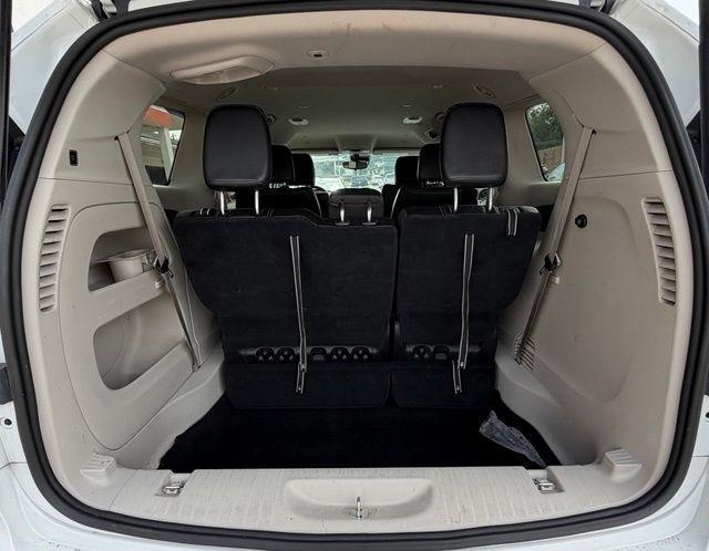 Chrysler Pacifica Touring L FWD 2023