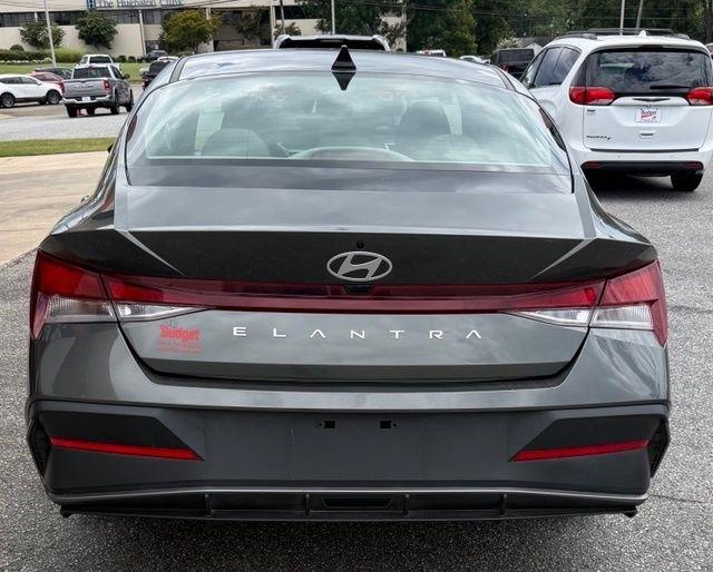 Hyundai Elantra SE IVT 2024