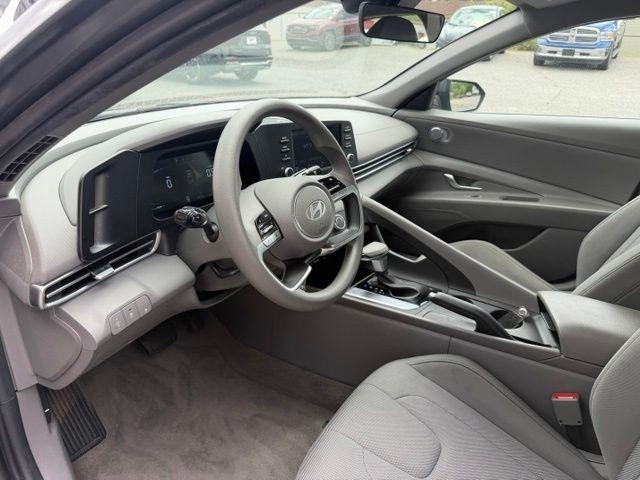 Hyundai Elantra SE IVT 2024