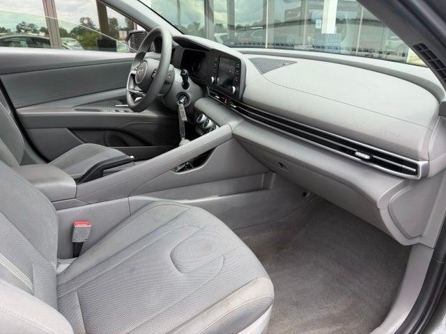 Hyundai Elantra SE IVT 2024