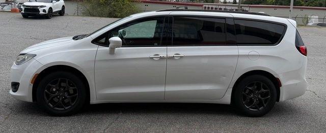 Chrysler Pacifica Touring L FWD 2019