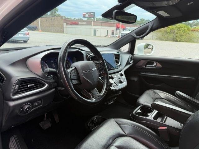 Chrysler Pacifica Touring L FWD 2019