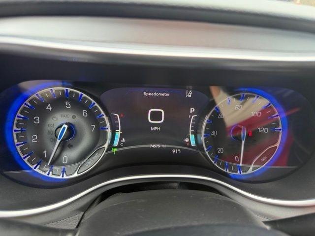 Chrysler Pacifica Touring L FWD 2019