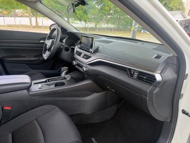 Nissan Altima SV FWD 2025