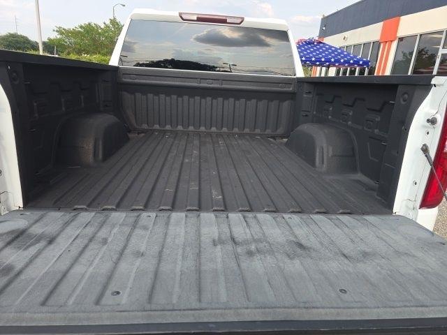 Chevrolet Silverado 1500 2WD Crew Cab 147" Custom 2020