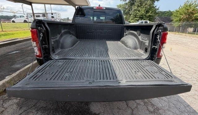 RAM 1500 Big Horn 4x2 Crew Cab 5'7" Box 2022