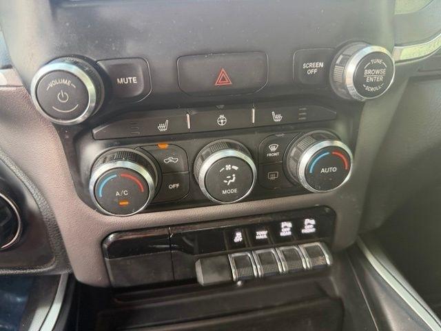 RAM 1500 Big Horn 4x2 Crew Cab 5'7" Box 2022