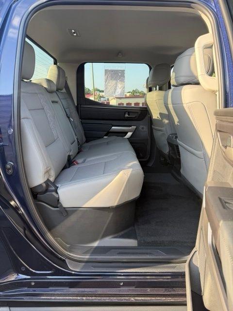 Toyota Tundra 4WD SR5 CrewMax 5.5' Bed (Natl) 2024