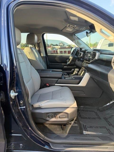 Toyota Tundra 4WD SR5 CrewMax 5.5' Bed (Natl) 2024