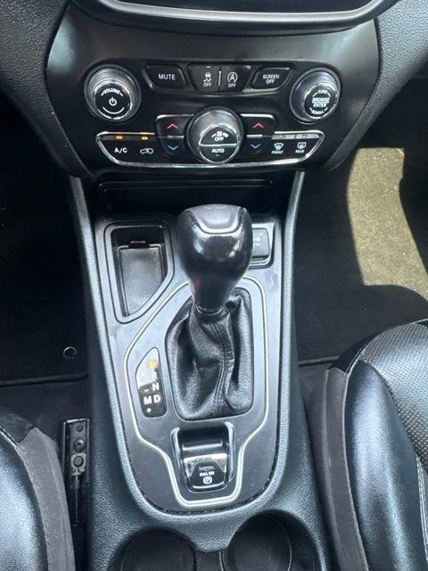 Jeep Cherokee Latitude Lux FWD 2022