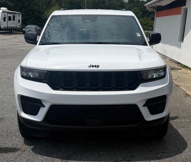 Jeep Grand Cherokee Altitude 4x2 2024