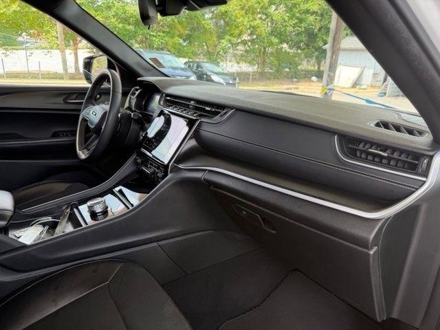 Jeep Grand Cherokee Altitude 4x2 2024