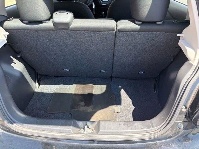 Mitsubishi Mirage ES CVT 2024