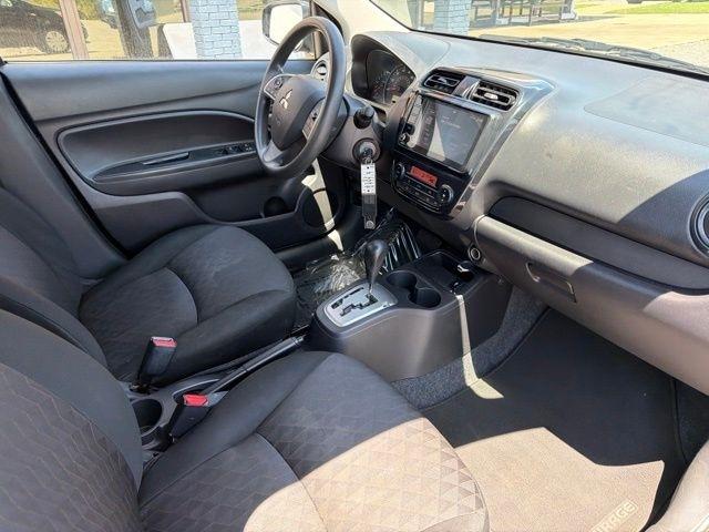 Mitsubishi Mirage ES CVT 2024