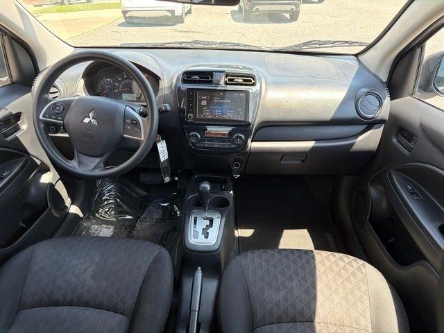 Mitsubishi Mirage ES CVT 2024