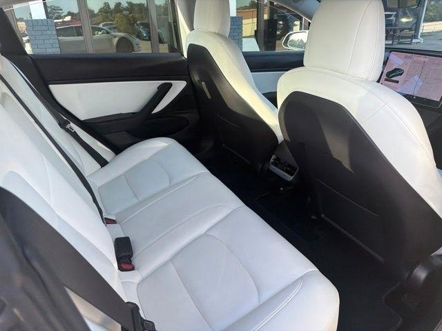 Tesla Model 3 Long Range AWD 2021