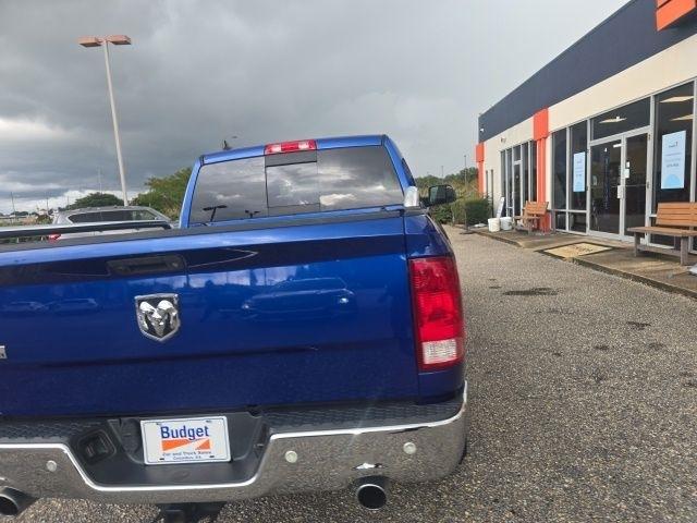 RAM 1500 2WD Crew Cab 140.5" Big Horn 2016
