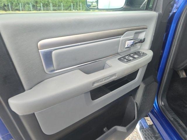 RAM 1500 2WD Crew Cab 140.5" Big Horn 2016