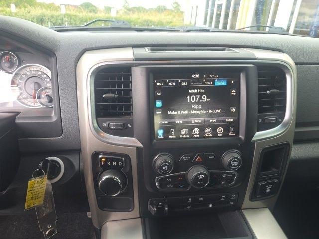 RAM 1500 2WD Crew Cab 140.5" Big Horn 2016