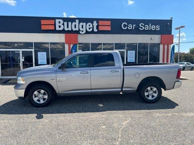 RAM 1500 Classic SLT 4x4 Crew Cab 6'4" Box 2019