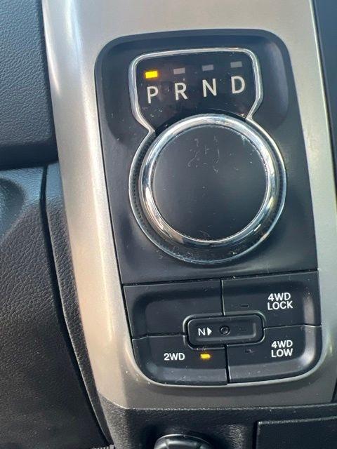 RAM 1500 Classic SLT 4x4 Crew Cab 6'4" Box 2019