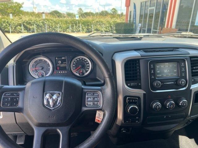 RAM 1500 Classic SLT 4x4 Crew Cab 6'4" Box 2019