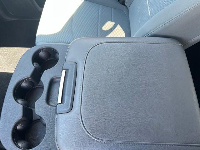 RAM 1500 Classic SLT 4x4 Crew Cab 6'4" Box 2019