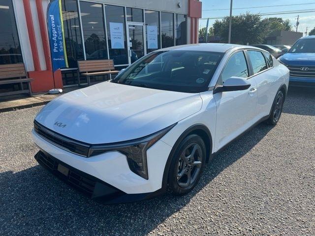 Kia K4 LXS FWD 2025