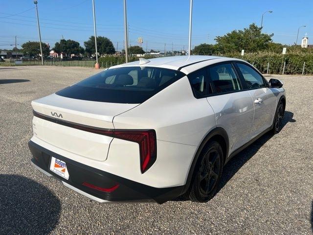 Kia K4 LXS FWD 2025