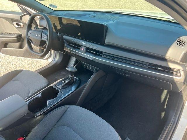 Kia K4 LXS FWD 2025