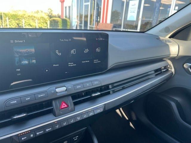 Kia K4 LXS FWD 2025
