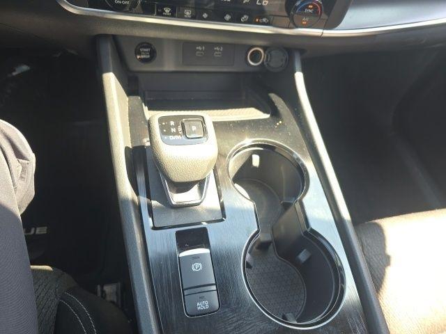 Nissan Rogue AWD SV 2025