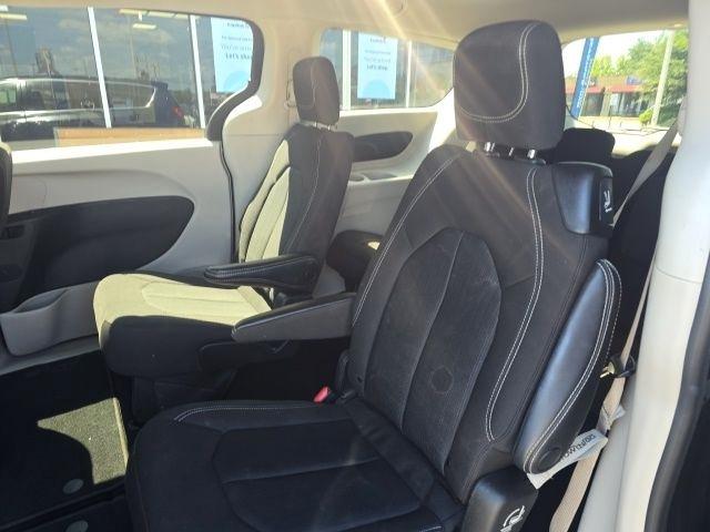 Chrysler Voyager LX FWD 2023