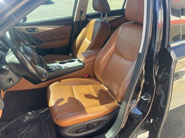 Infiniti Q50 LUXE AWD 2023