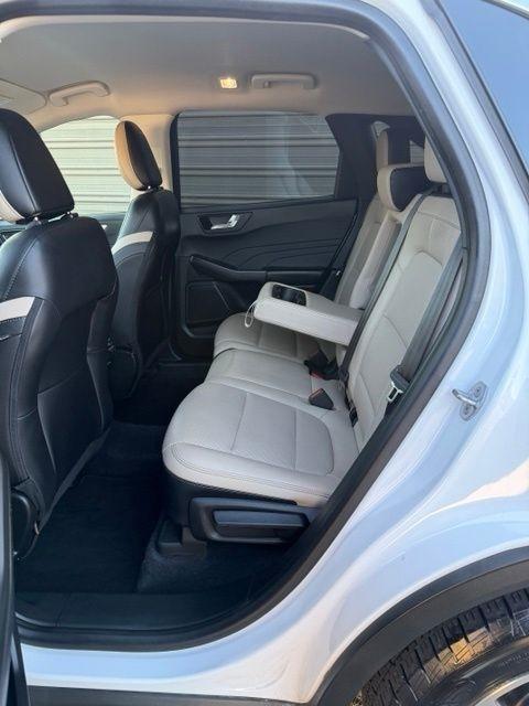 Ford Escape SEL Hybrid FWD 2021