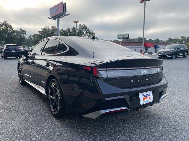 Hyundai Sonata photo 6