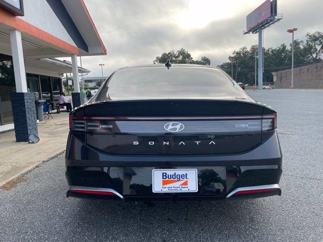 Hyundai Sonata photo 7