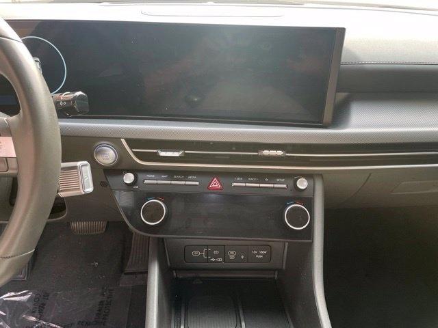 Hyundai Sonata photo 12