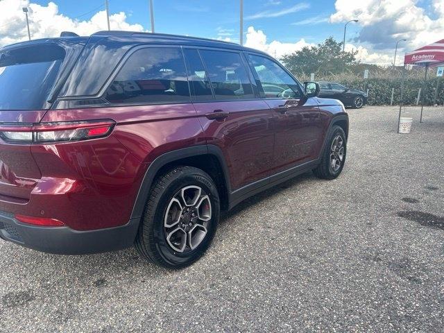 Jeep Grand Cherokee photo 7